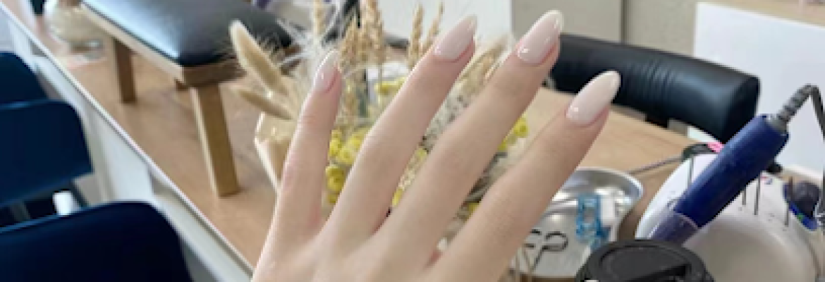 Monday Nail Spa