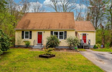Jake and Molly Malek, Real Estate