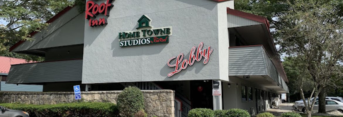 HomeTowne Studios Mystic – New London