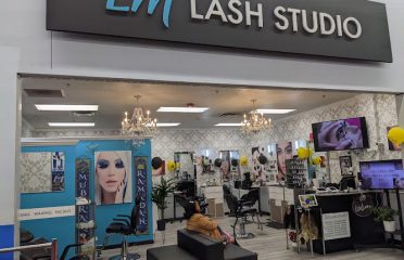 Em Lash Studio (Threading-Waxing-Lashes)