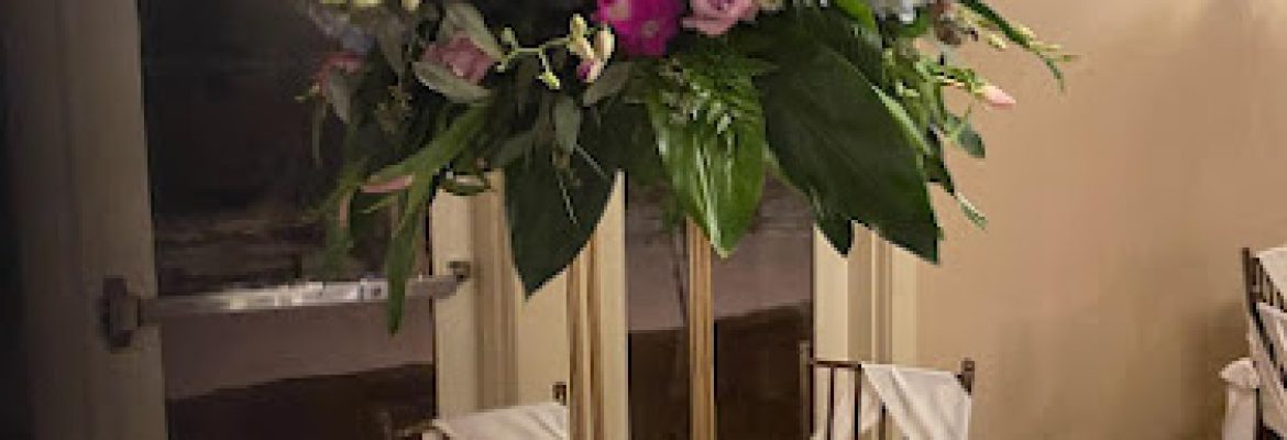 Amina Flowers & Gift Baskets