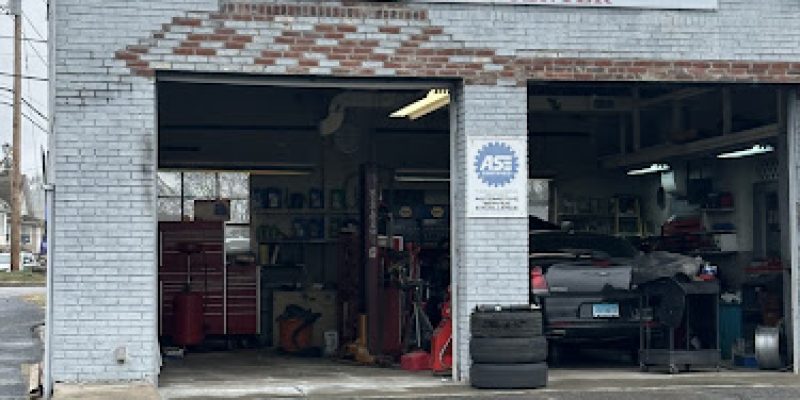 Tunxis Hill Service Center