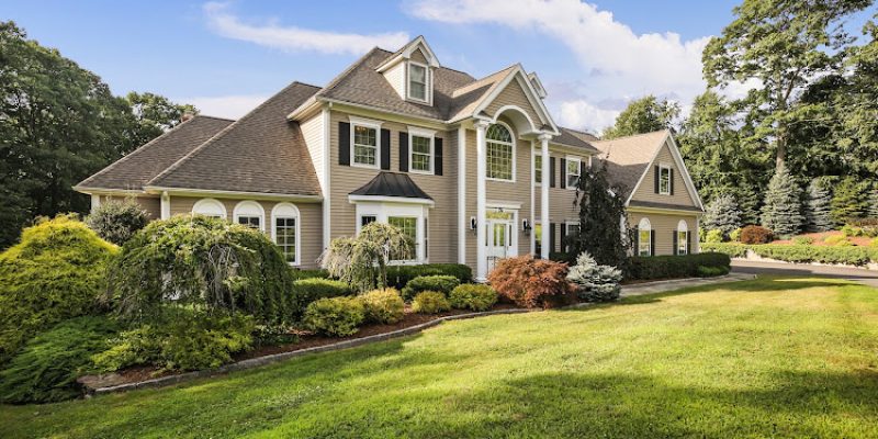 Keith Evans – Leader of the Keith Evans Team at William Raveis Real Estate – Serving Connecticut and New York