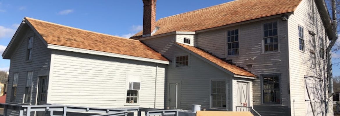 Pawcatuck Roofing Company Inc.