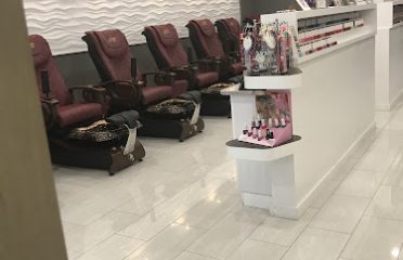 Gloss Nail Salon & Spa