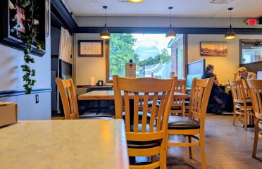 1st Class Pizzeria & Bar