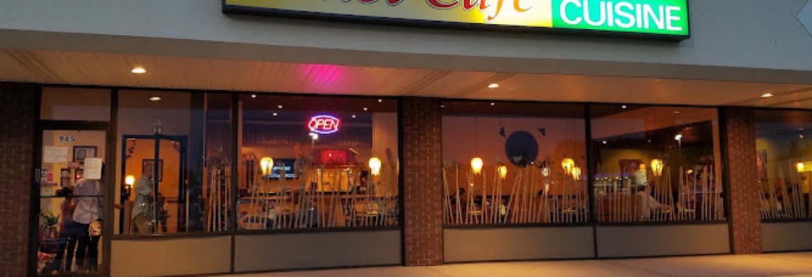Puket Cafe Thai Cuisine