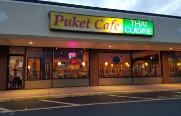 Puket Cafe Thai Cuisine