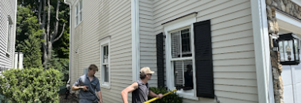 Elevate Exterior LLC Power Washing & Window Cleaning