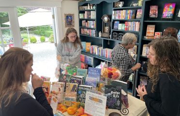 Montgomery & Taggert Bookshop