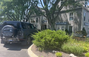 Linda’s Team at William Raveis Real Estate