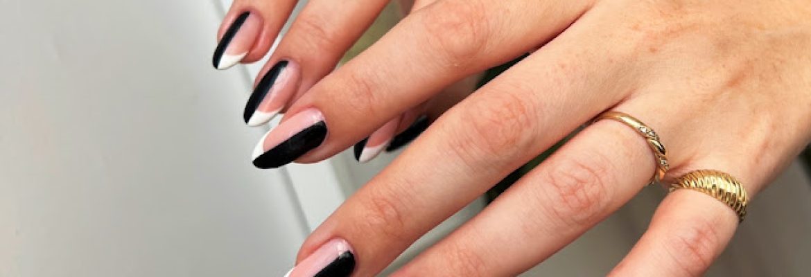 SICK ✶ NAILS