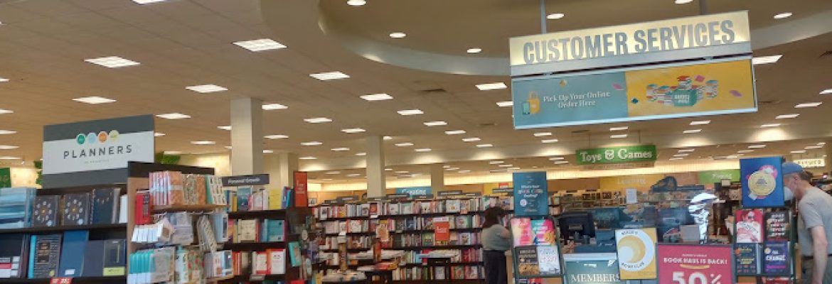 The Shoppes at Buckland Hills