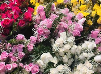Merino’s Flowers & Gourmet Fruit Baskets