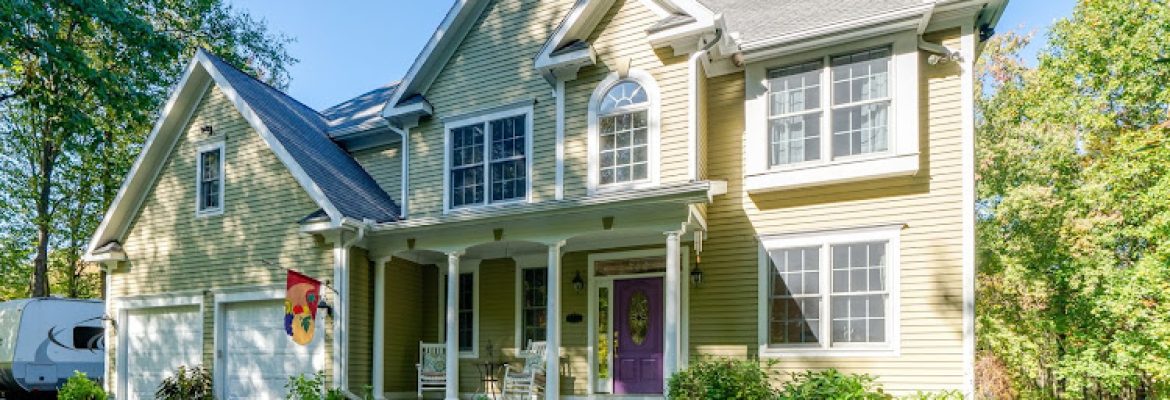 Mary Jean Agostini, RE/MAX Right Choice