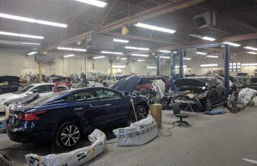 M & F Auto Body Inc