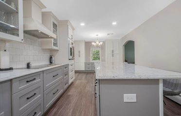Giordano Cabinets