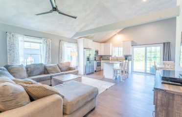 Liz Scranton, Kazantis Real Estate