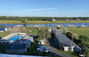 Cove Ledge Inn & Marina