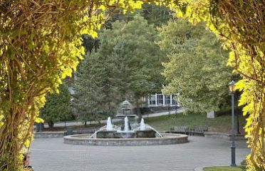 Mohegan Park – Upper Lot