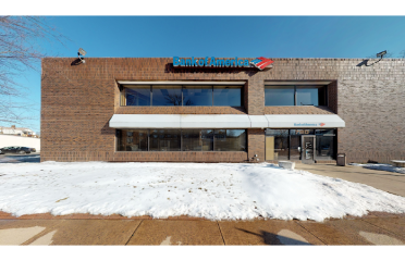 Bank of America (with Drive-thru ATM)