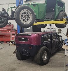 G & J Auto Body Inc