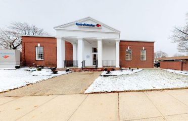 Bank of America (with Drive-thru ATM)