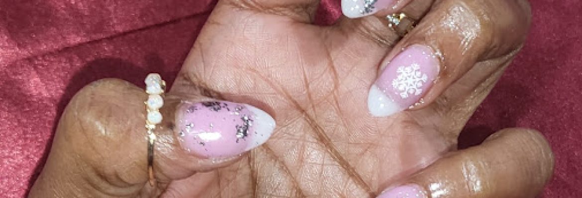 CAROL NAILS ART