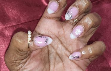 CAROL NAILS ART