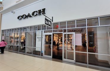 COACH Outlet