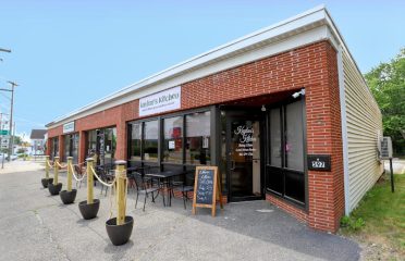 Kaylan’s Kitchen Bakery/Bistro and Artisan Market