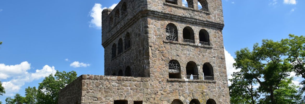 Sleeping Giant Observation Tower
