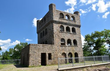 Sleeping Giant Observation Tower