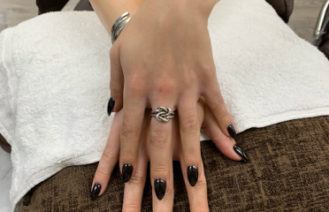 Charming Nails & Spa