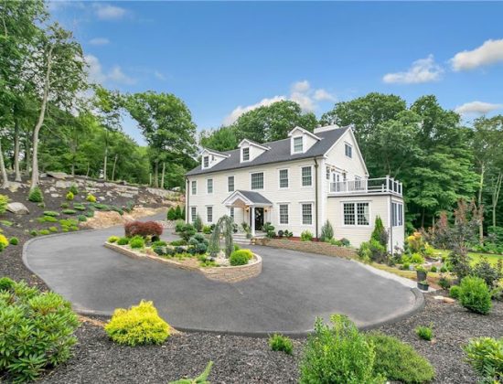 Brandy Hall Realtor | Vanderblue Team @ Higgins Group Real Estate