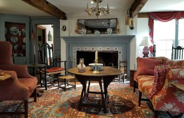 Pantry & Hearth Antiques