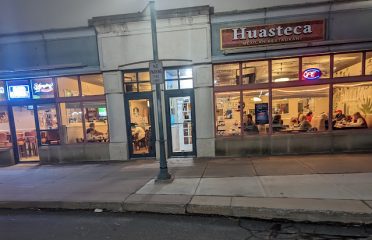 Day Hill Village Shoppes