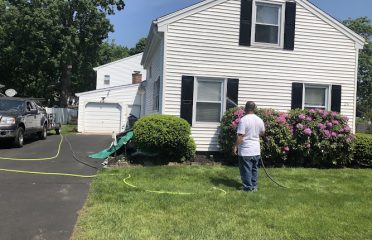 Frankie Got You LLC Pressure Wash