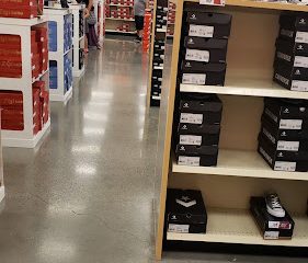 Famous Footwear Outlet