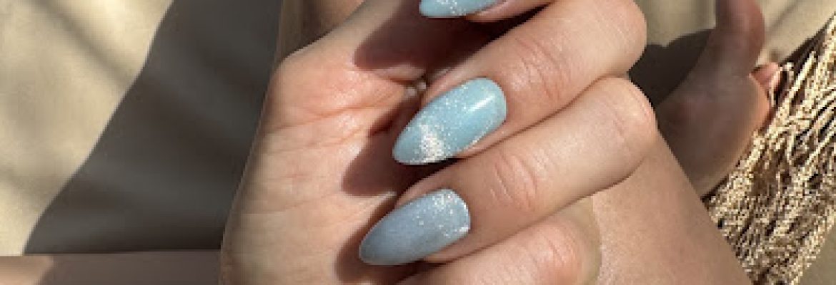 Astua nails