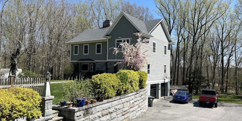 Rosado Custom Homes & Remodelers