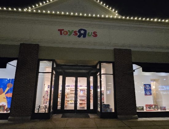 Toys”R”Us at The Shops at Evergreen Walk