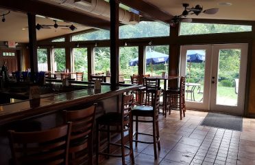 Michel Angelo’s Pizzeria Restaurant & Lounge