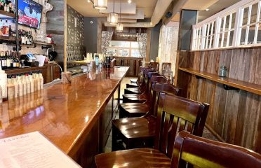 Ideal Tavern