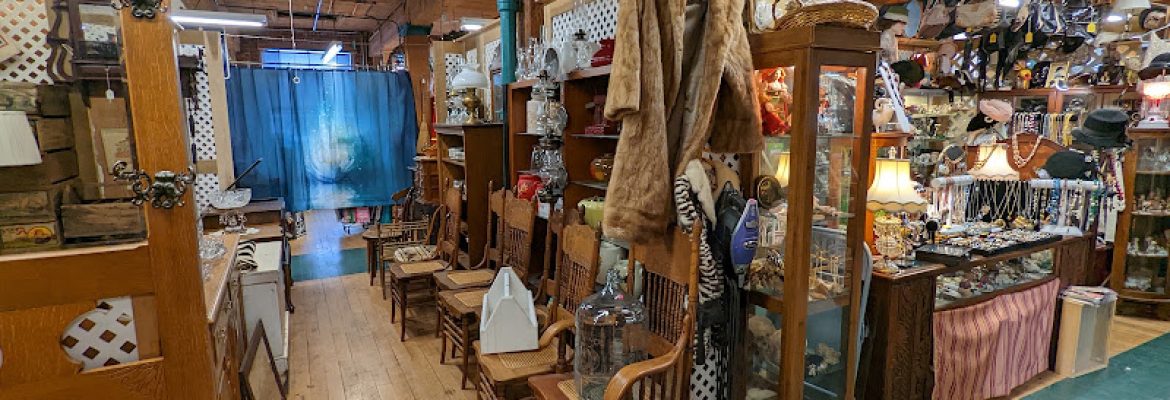 Flea Market at the Crossing
