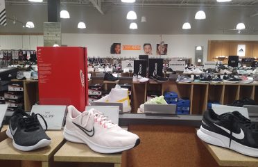 DSW Designer Shoe Warehouse