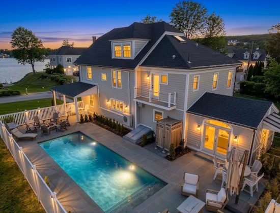 Erin McNamara, Realtor, REMAX on the Bay