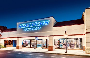 SKECHERS Warehouse Outlet