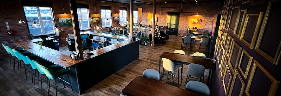 The Queen’s Lounge at Armada Brewing
