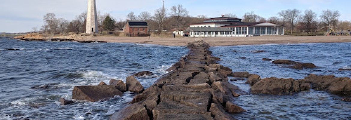 Lighthouse Point Park